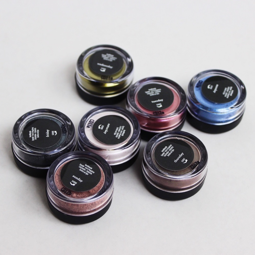 Bare Essentials 7-ct Eyeshadow Kit